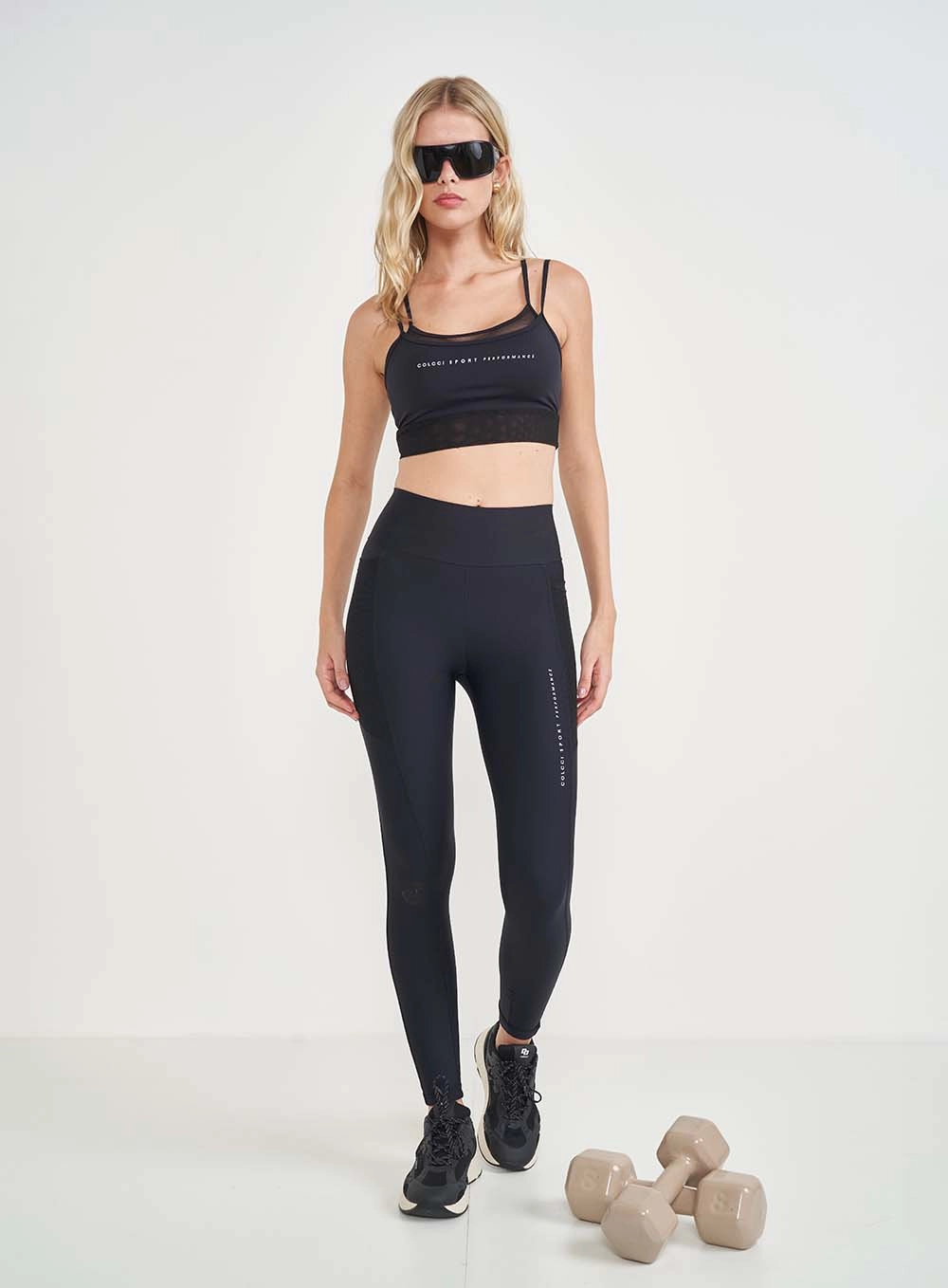 Calça Perfect Fit Com Bolso Transparente Preto