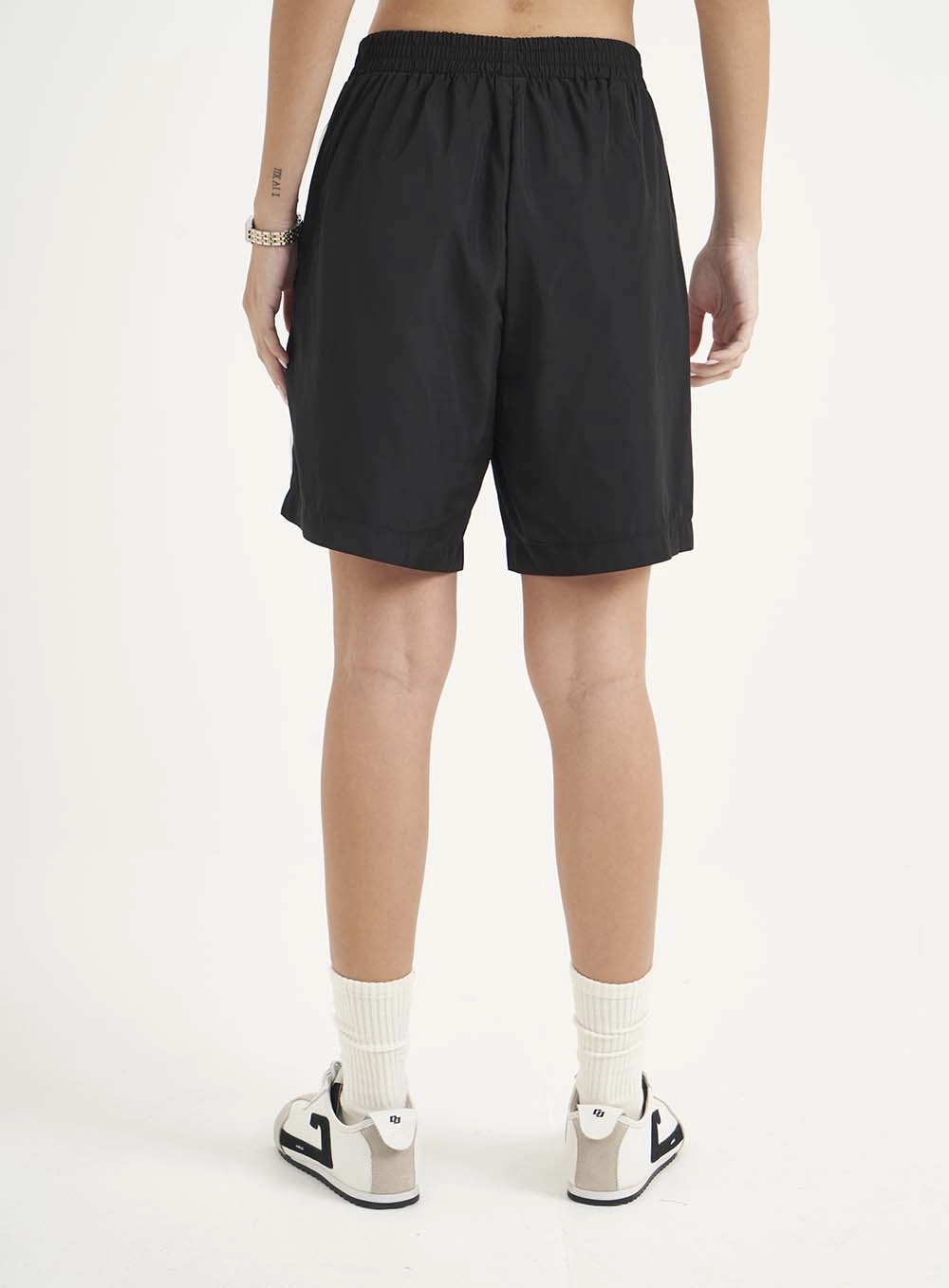 Bermuda Feminina Comfort Mid Nylon Preto
