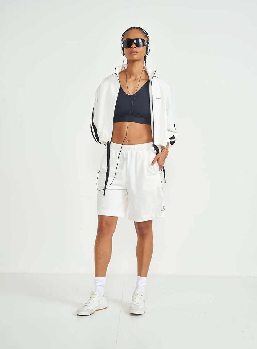 Bermuda Feminina Comfort Com Detalhe Lateral