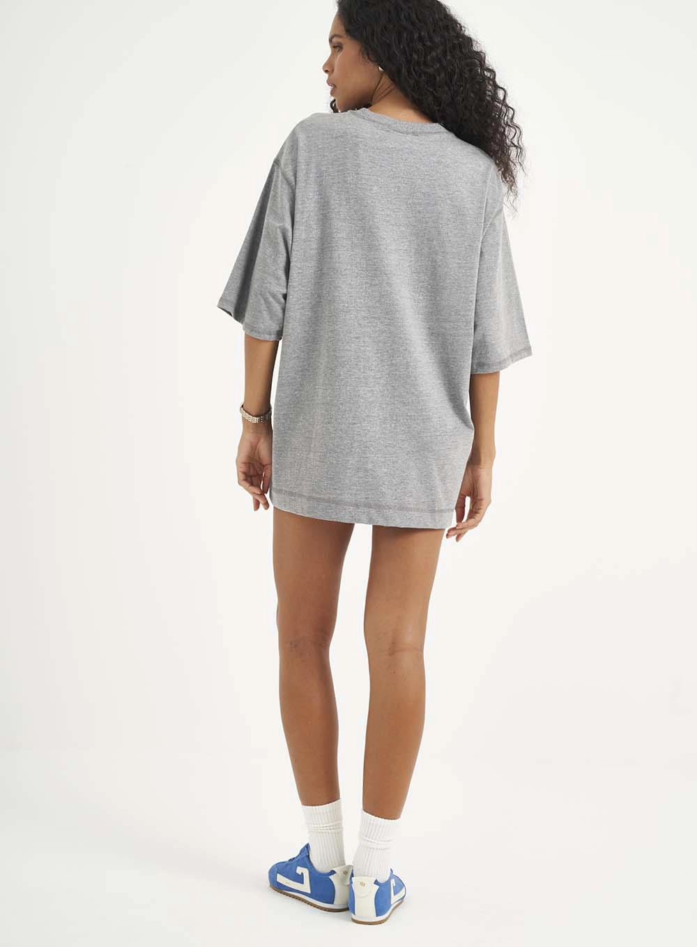 Camiseta Feminina Loose Cinza