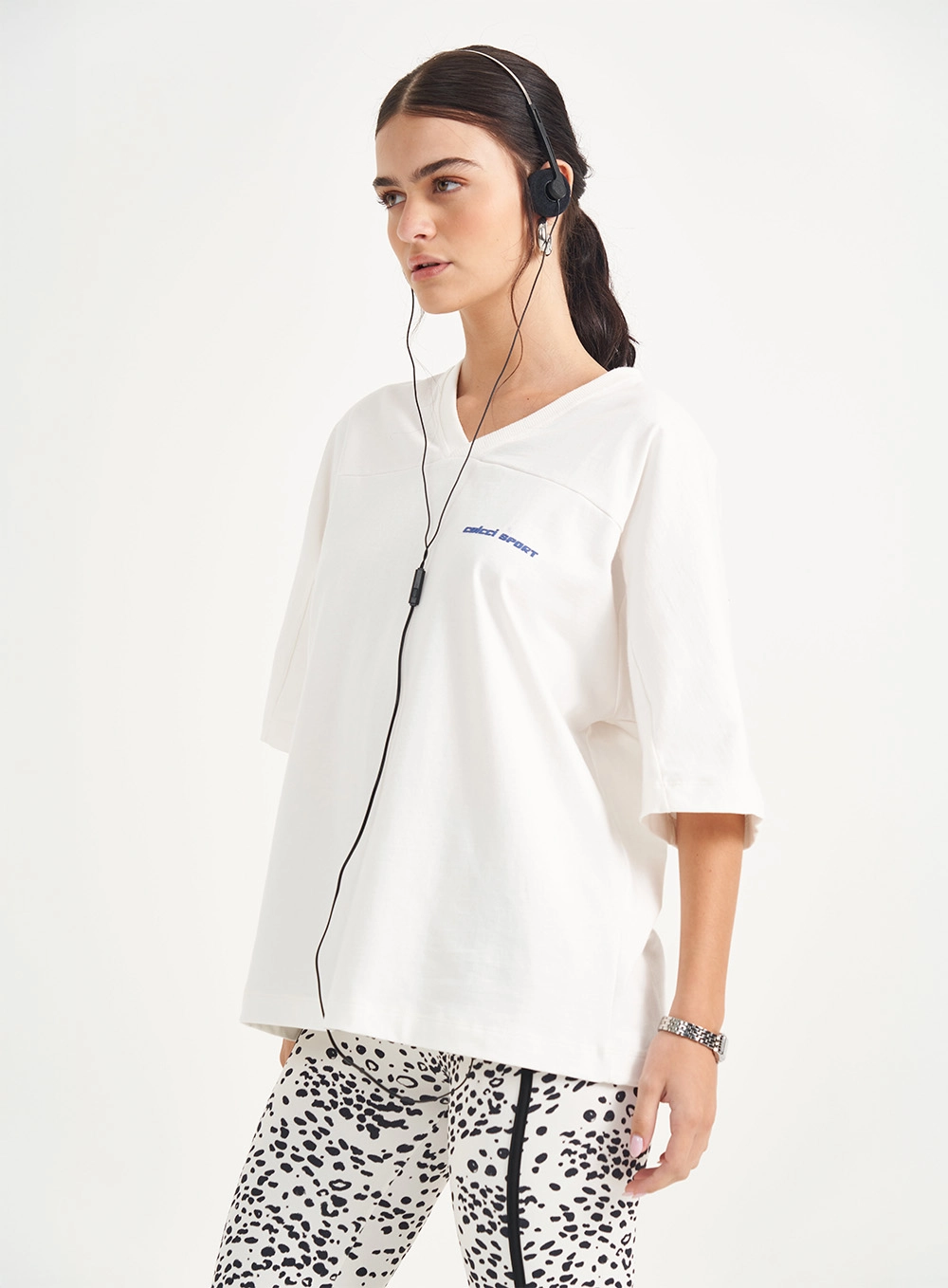 Camiseta Feminina Oversized Off-Shell