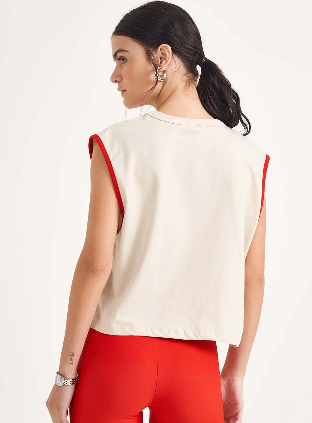 Camiseta Feminina Muscle Tee Bege