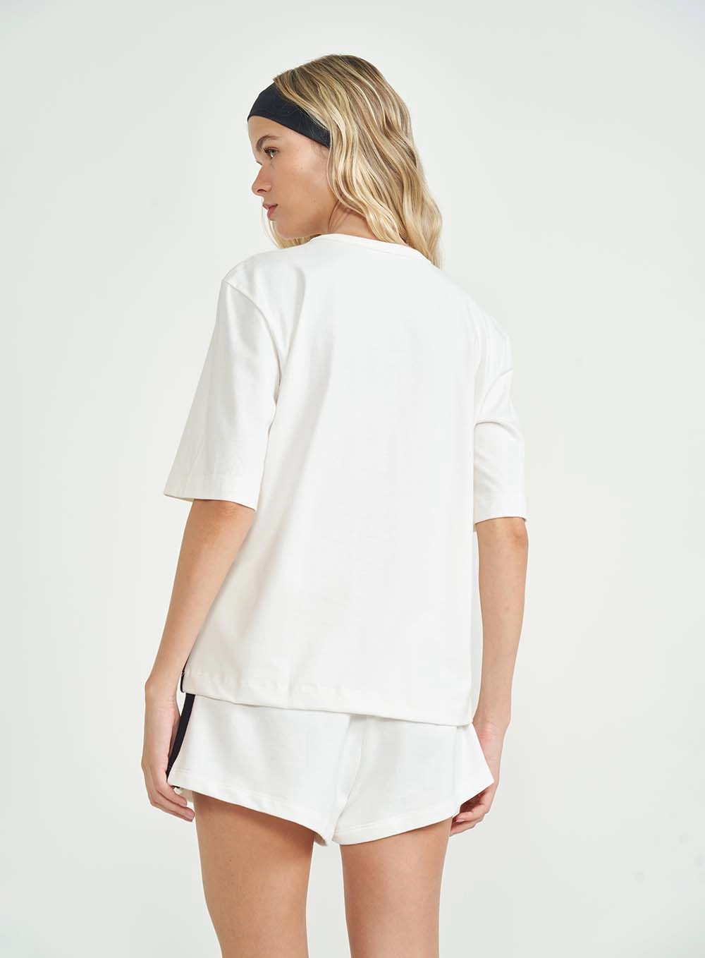 Camiseta Feminina Loose Off-Shell
