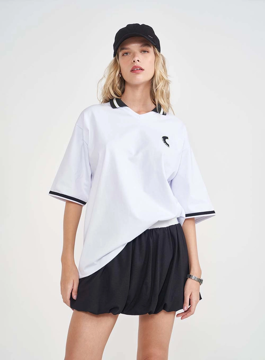 Camiseta Loose Com Gola Polo