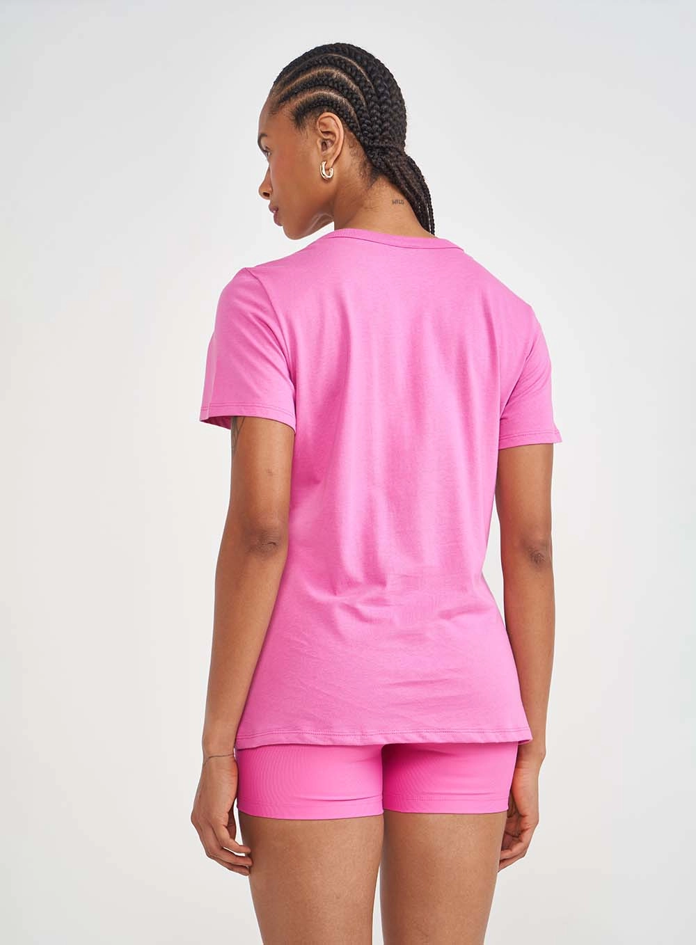 Camiseta New Comfort Fit Com Detalhe Rosa