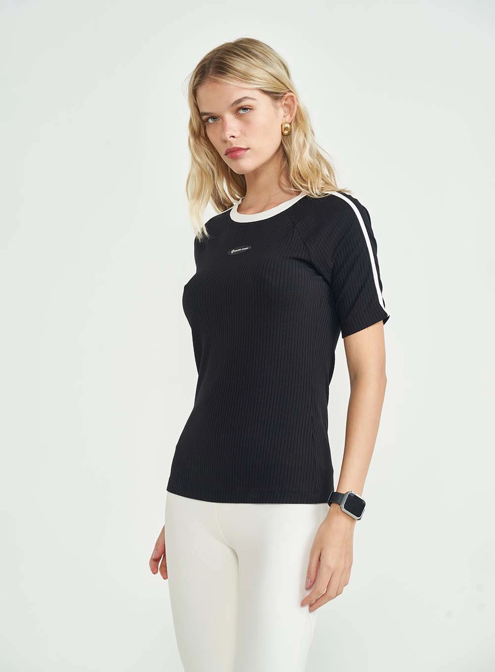 Blusa Feminina Canelada Slim Contrast Preto