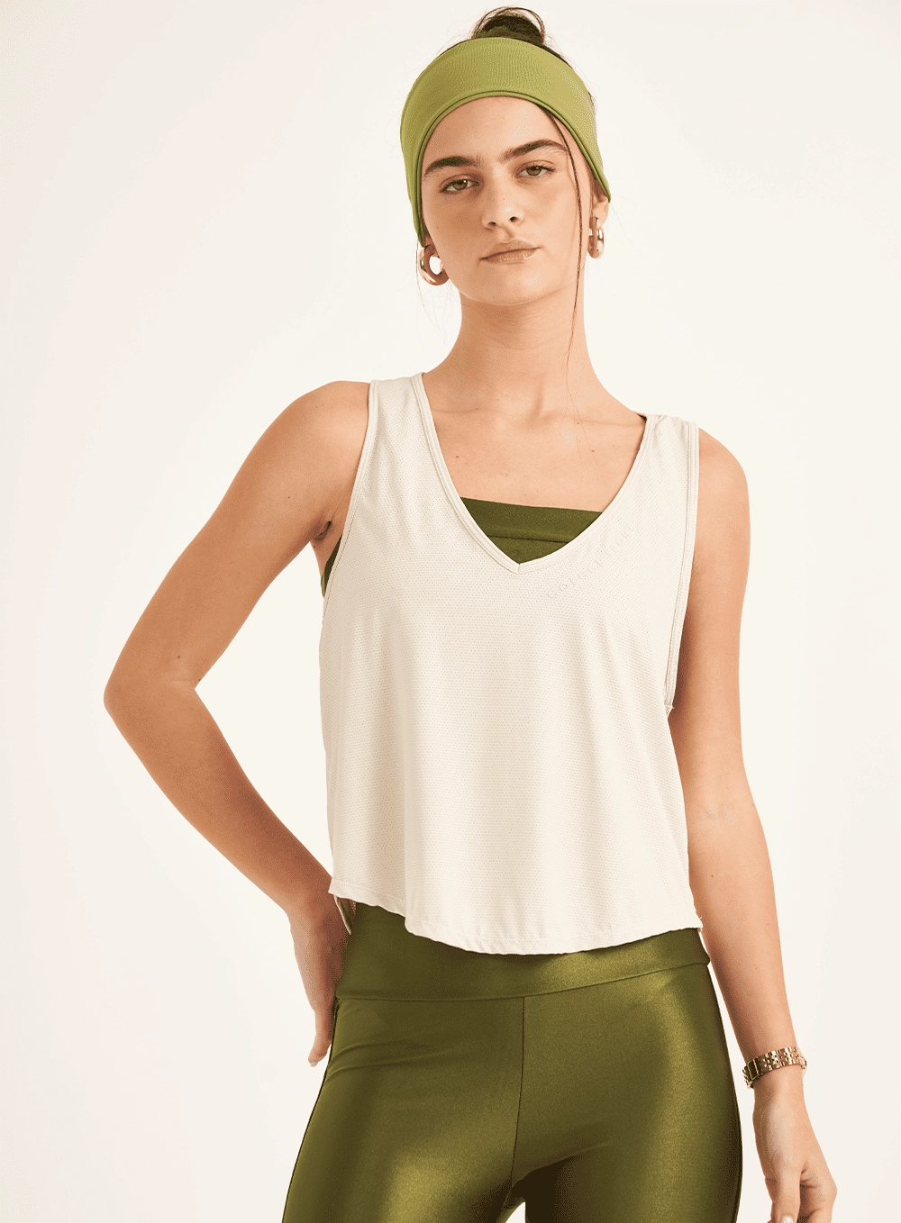 Regata Feminina Loose Performance Bege