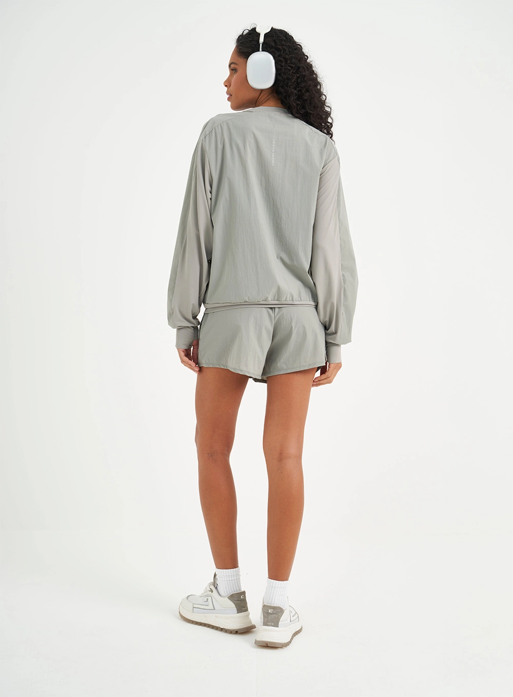 Blusão Feminino Comfort Fit Cinza
