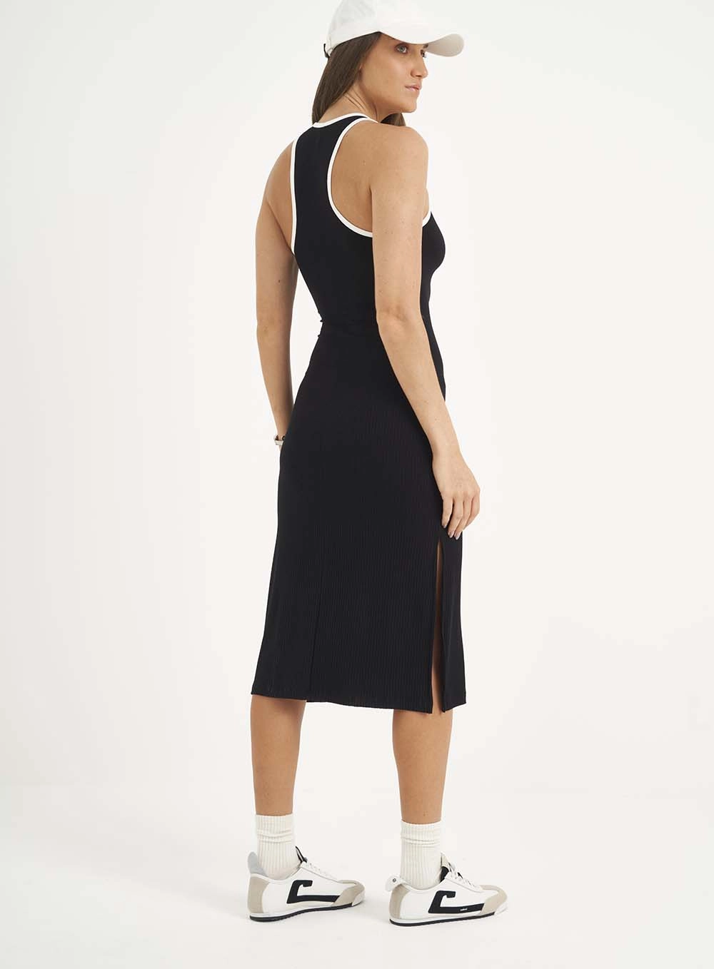 Vestido Midi Slim Fit Canelado Preto