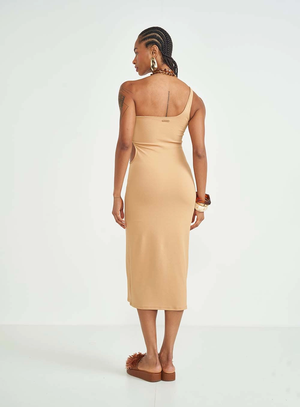 Vestido Loose Midi Com Abertura Lateral Bege