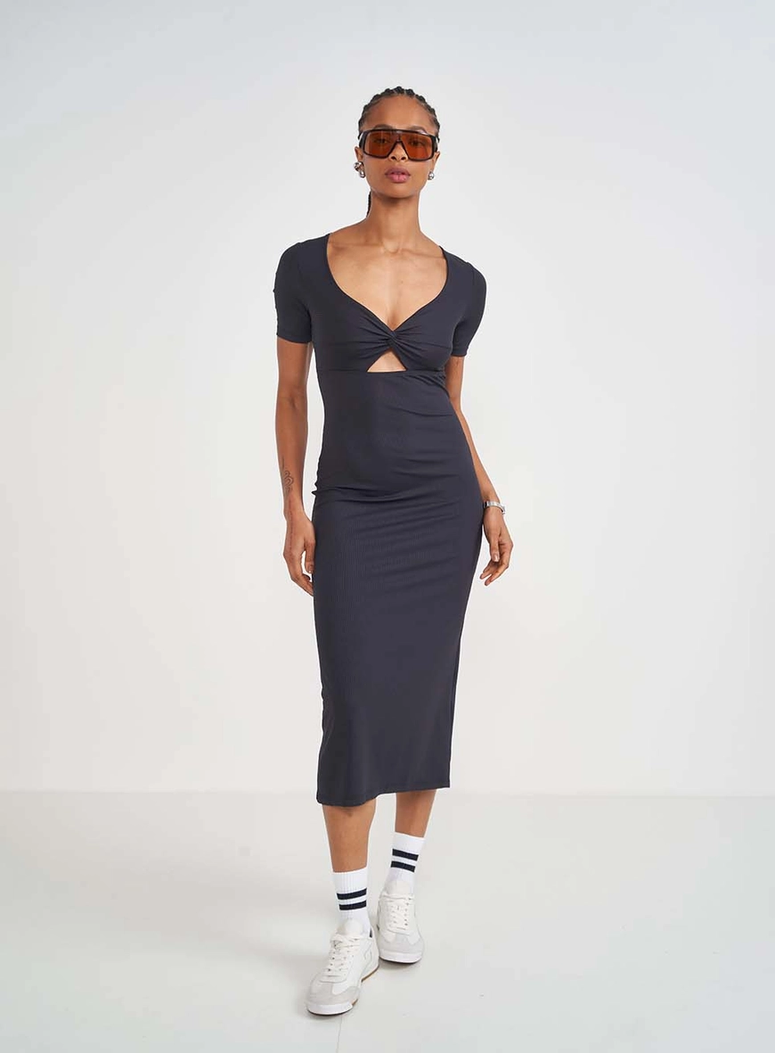 Vestido Slim Com Decote E Abertura Frontal