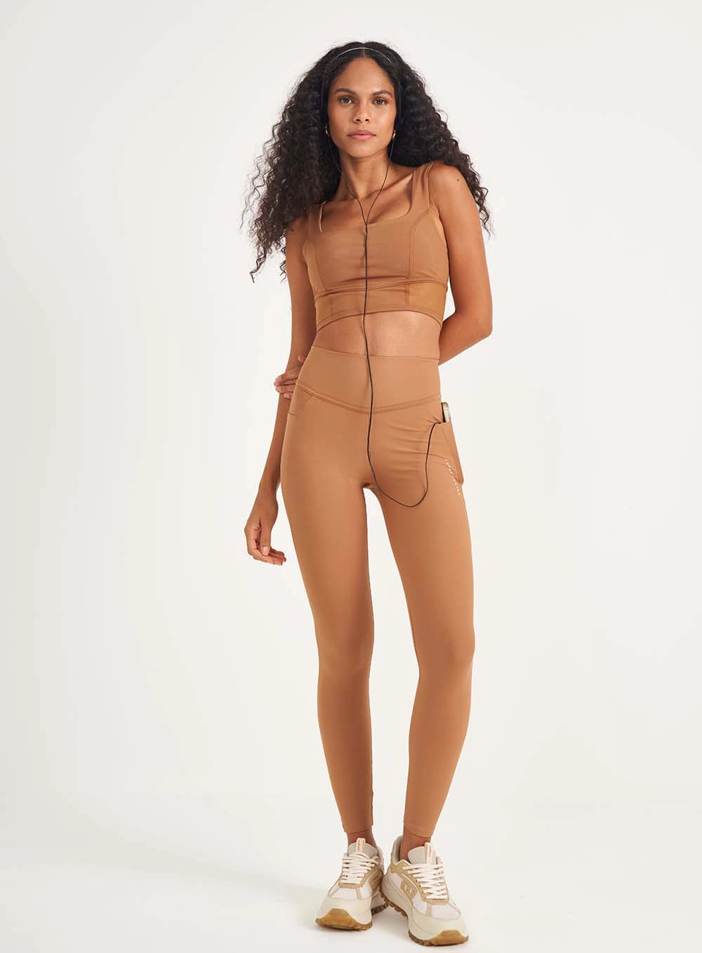 Top Slim Medium Detalhe Em Tule Marrom