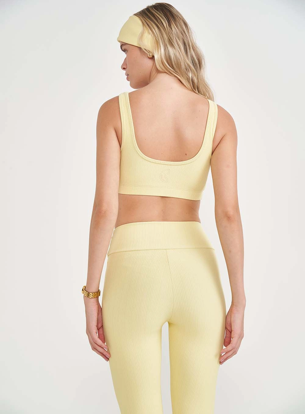 Top Medium Performance Canelado Amarelo