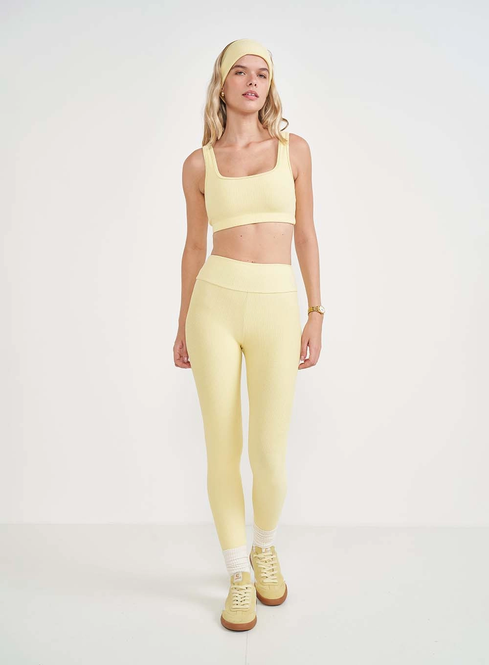 Top Medium Performance Canelado Amarelo