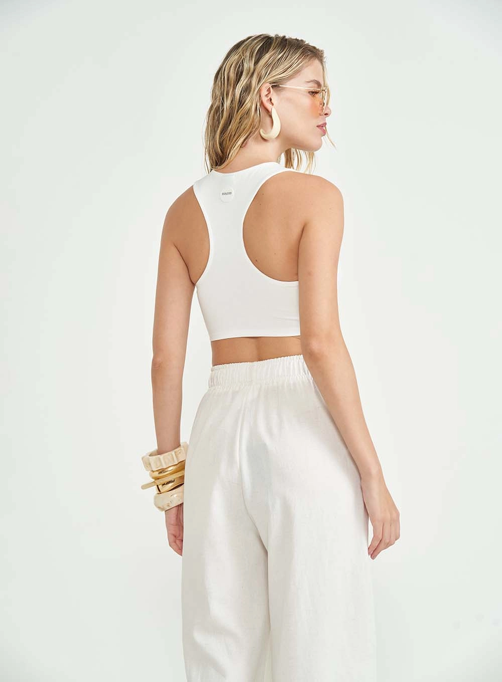 Top Cut-out Off-Shell