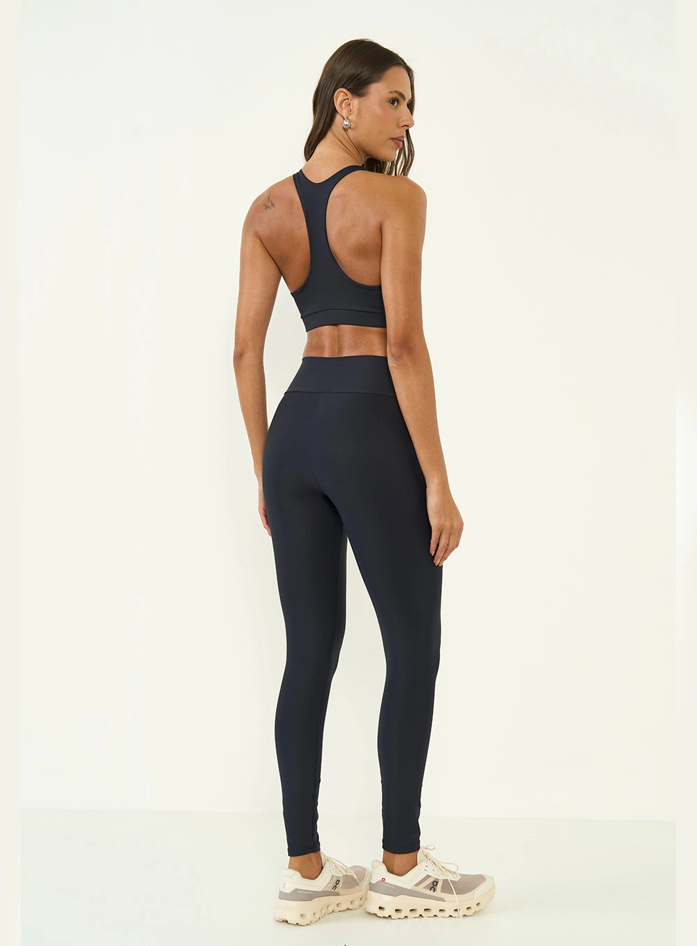 Calça Legging Slim Com Logo Minimalista Preto