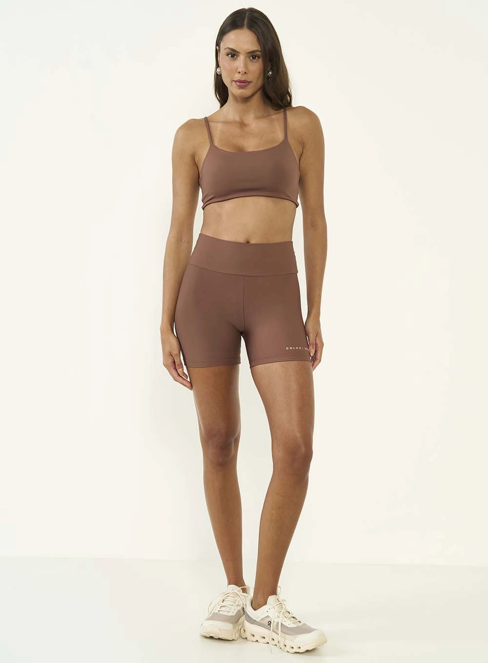Bermuda Feminina Velocity Fit Marrom