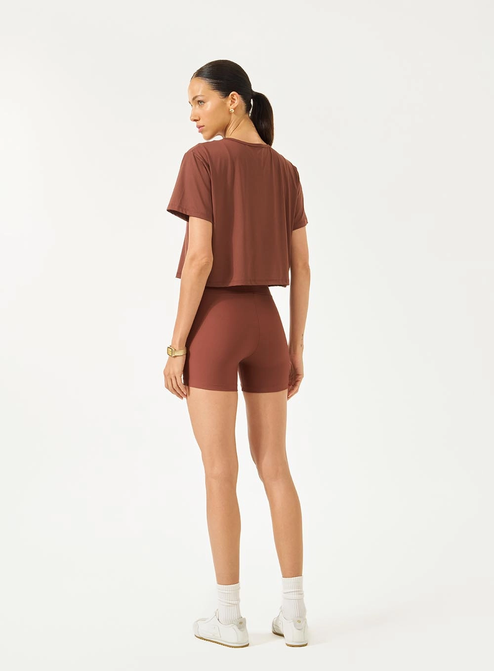 Camiseta Feminina Loose Fit Marrom Marissa