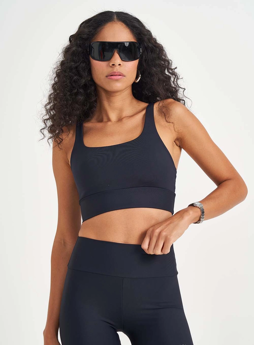 Top Essential Fit