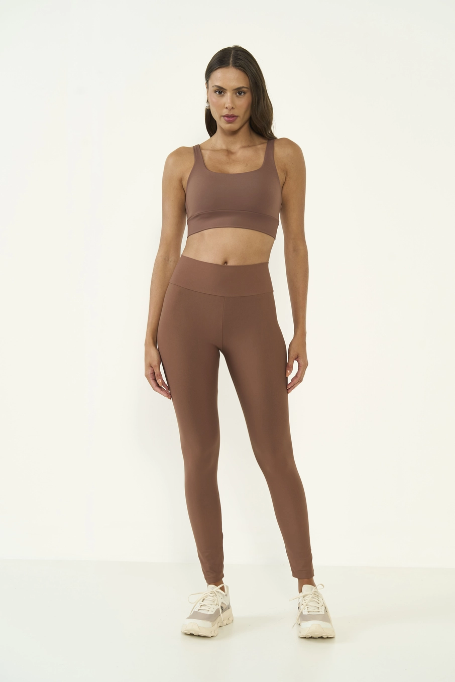 Top Essential Fit Marrom