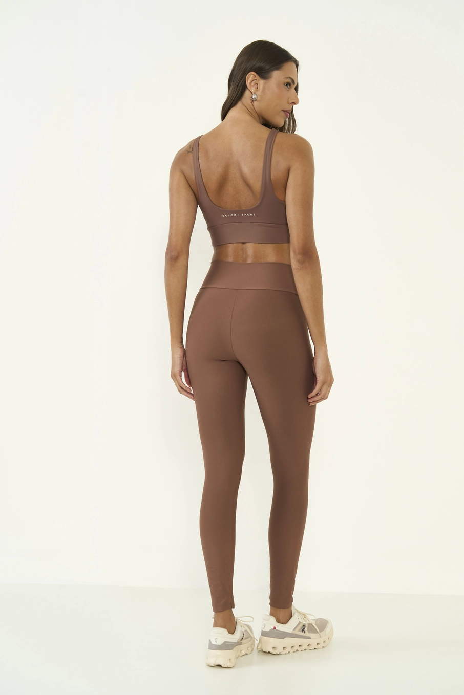 Top Essential Fit Marrom