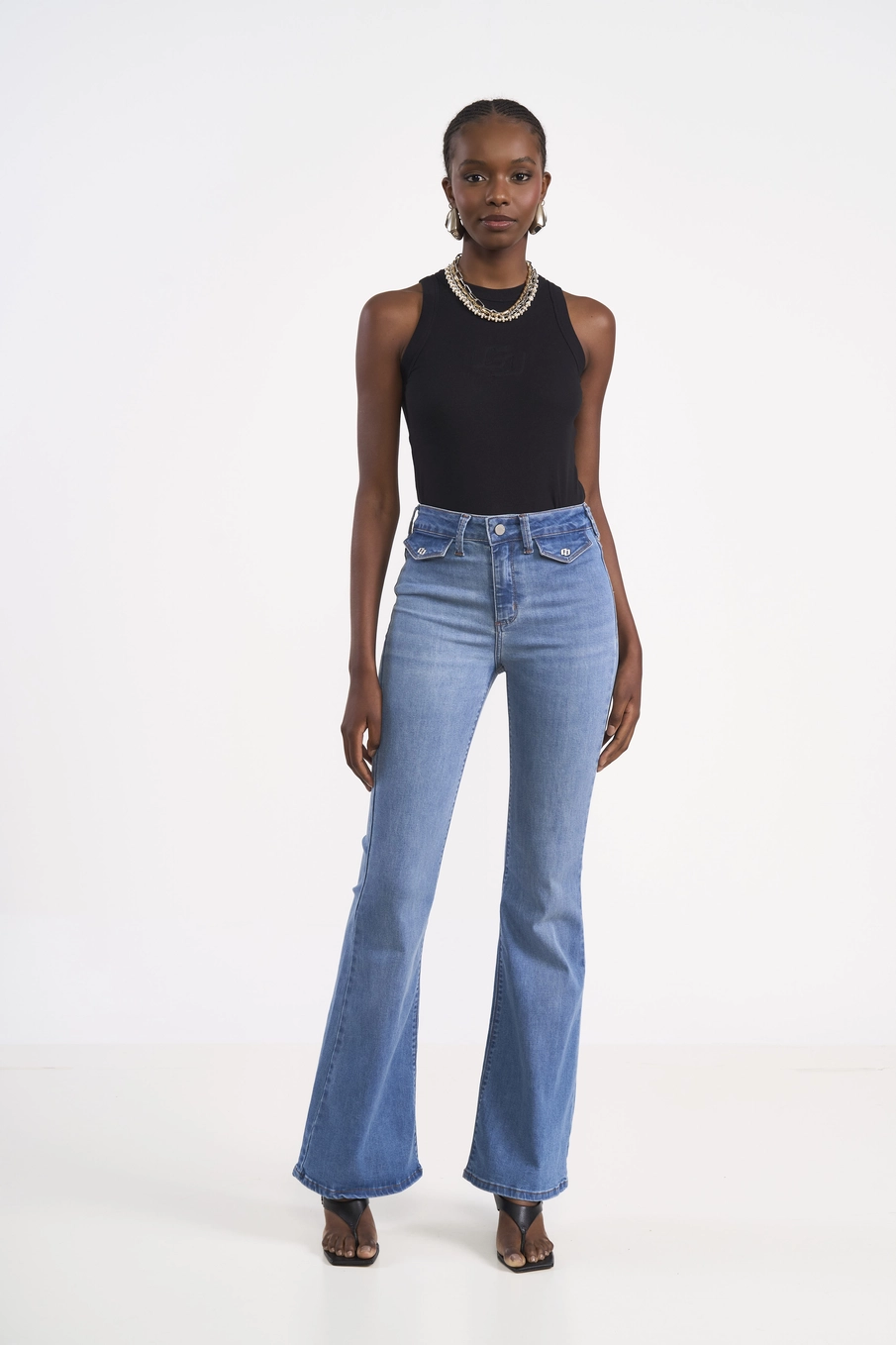 Calça Jeans Flare Nostalgic Detalhe Cós Índigo