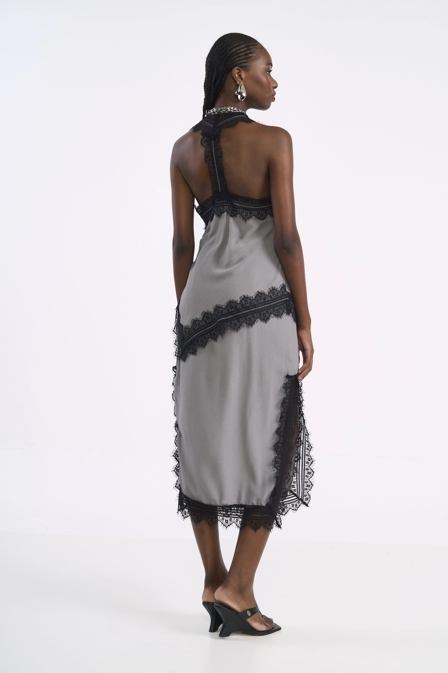Saia Midi Slip Renda Cinza