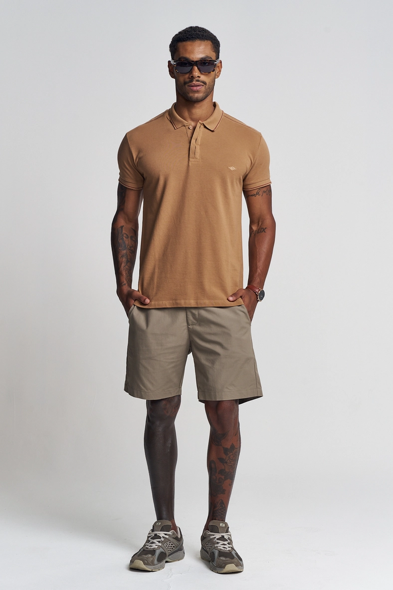 Polo Masculina Com Detalhe Contrastante - Fit Bege 4