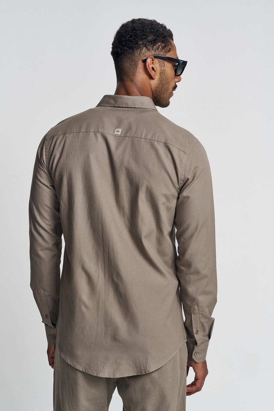 Camisa Masculina Com Detalhe Bordado - Casual Bege 2