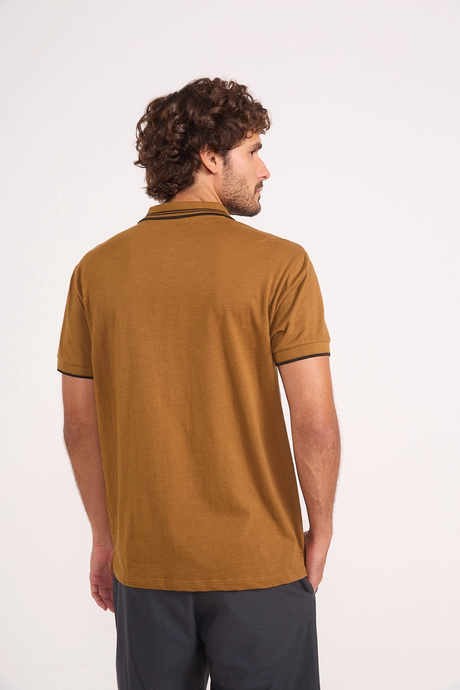 Polo Masculina Reta Casual Marrom