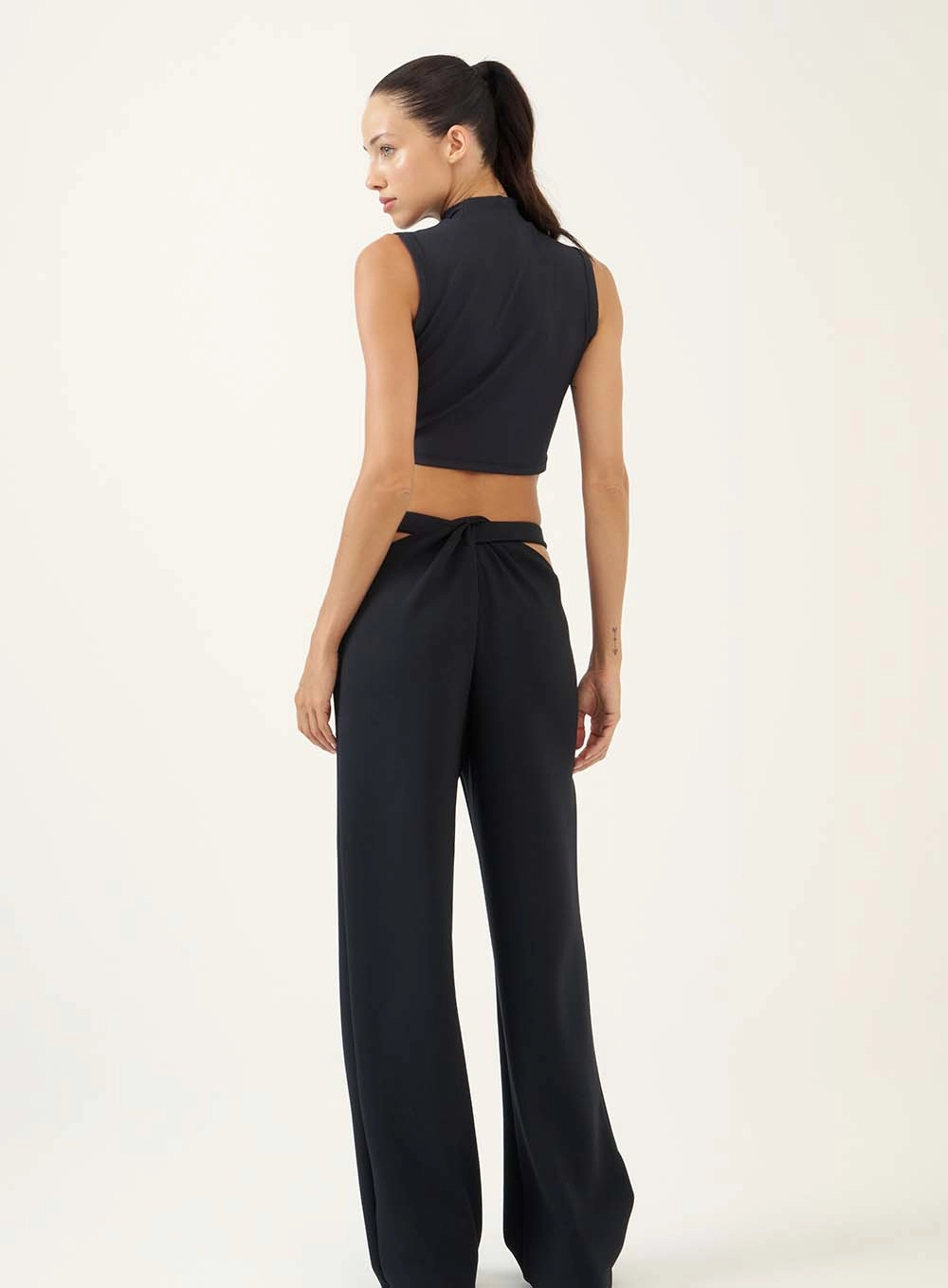 Top Cropped Gola Alta Urban Preto