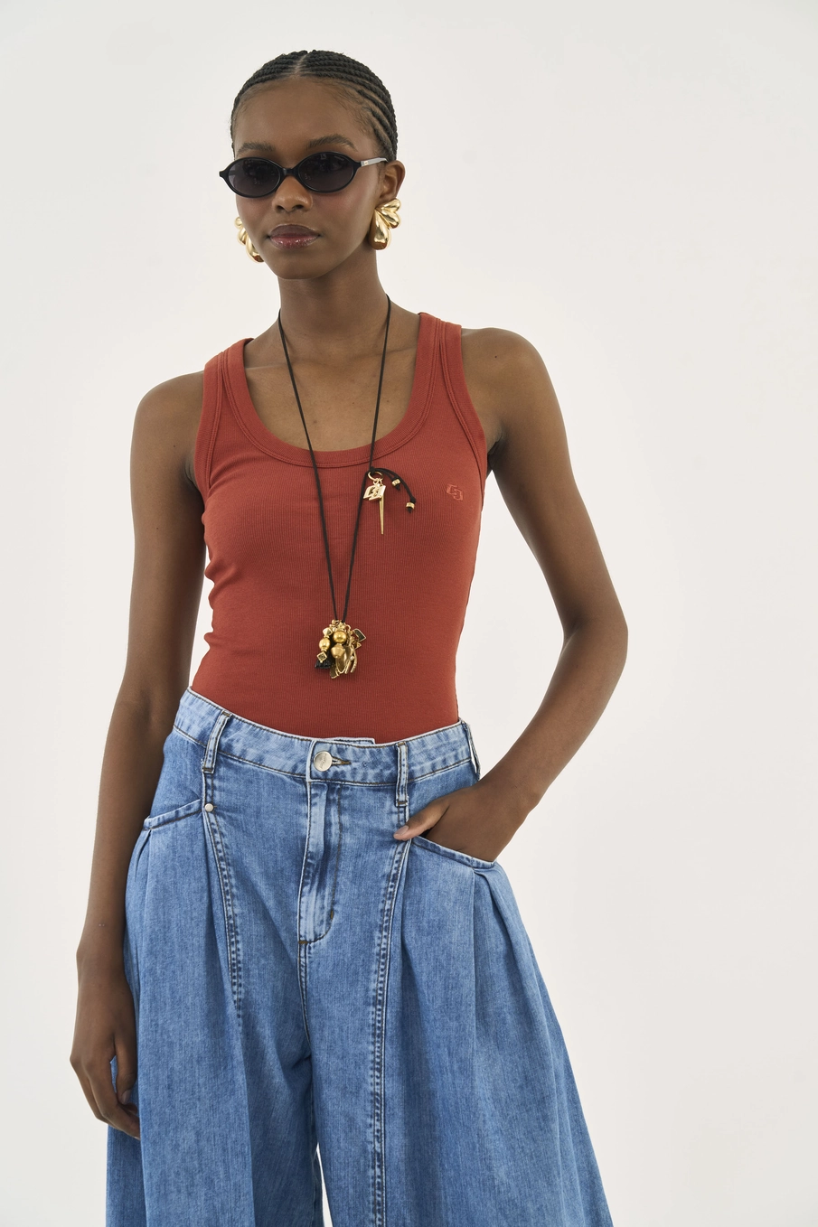 Blusa Regata Feminina Slim Algodão Canelada Marrom
