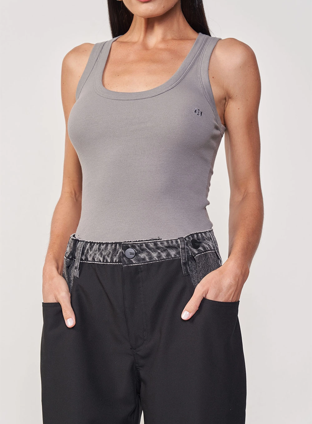Blusa Regata Feminina Slim Algodão Canelada Cinza
