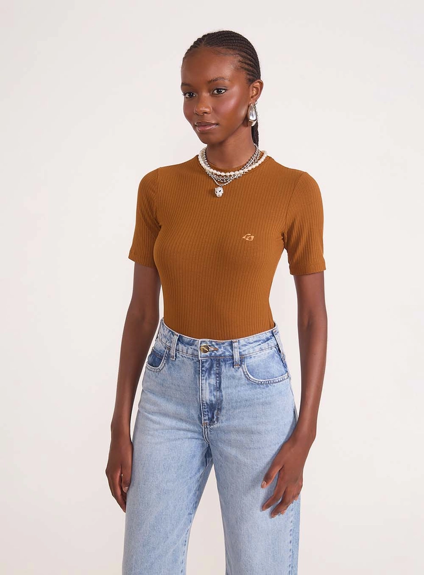 Blusa Feminina Slim Viscose Canelada Gola Alta