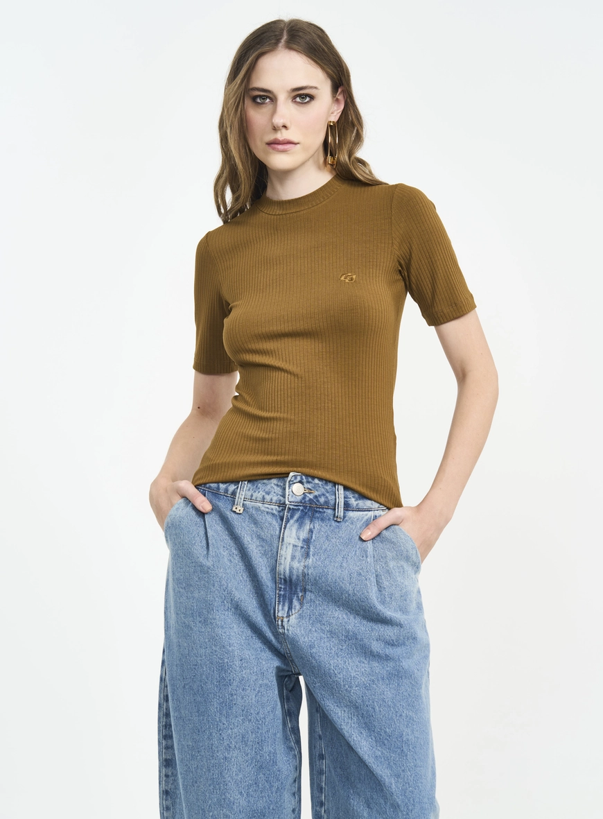 Blusa Feminina Slim Viscose Canelada Gola Alta