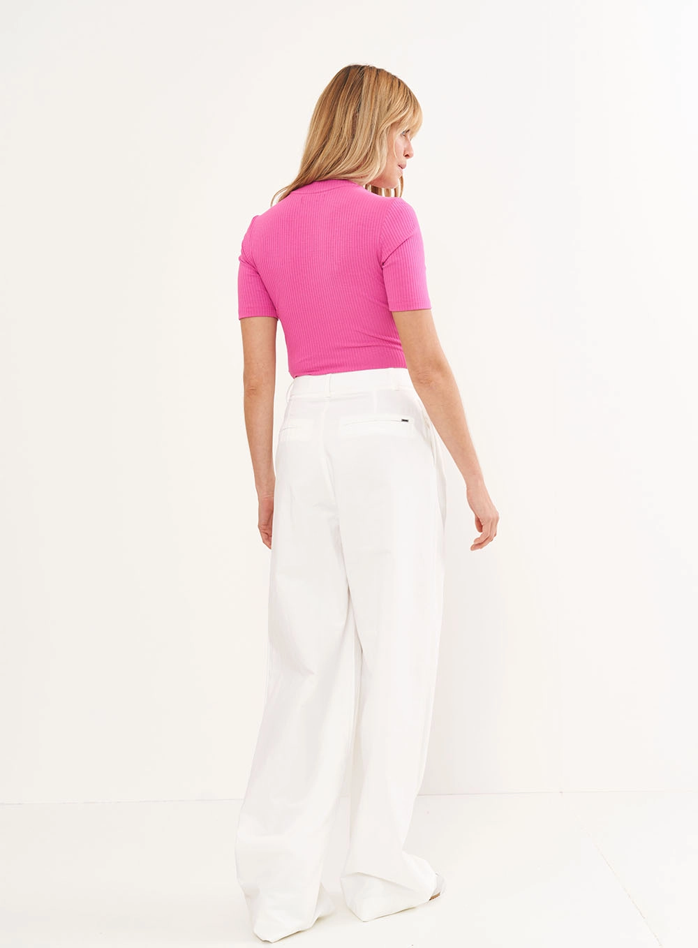 Blusa Feminina Slim Viscose Canelada Gola Alta Rosa
