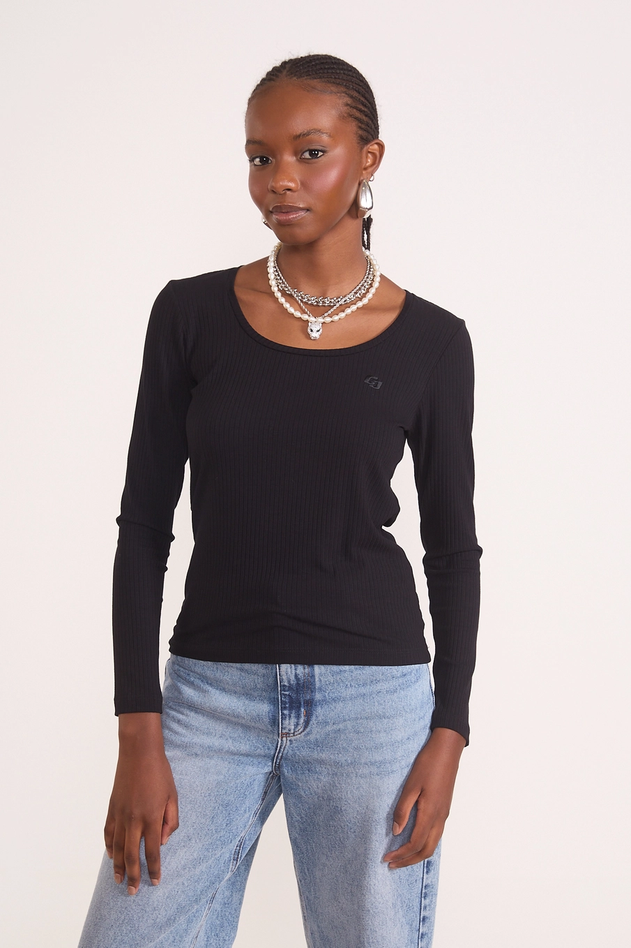Blusa Feminina Slim Viscose Canelada Manga Longa Preto