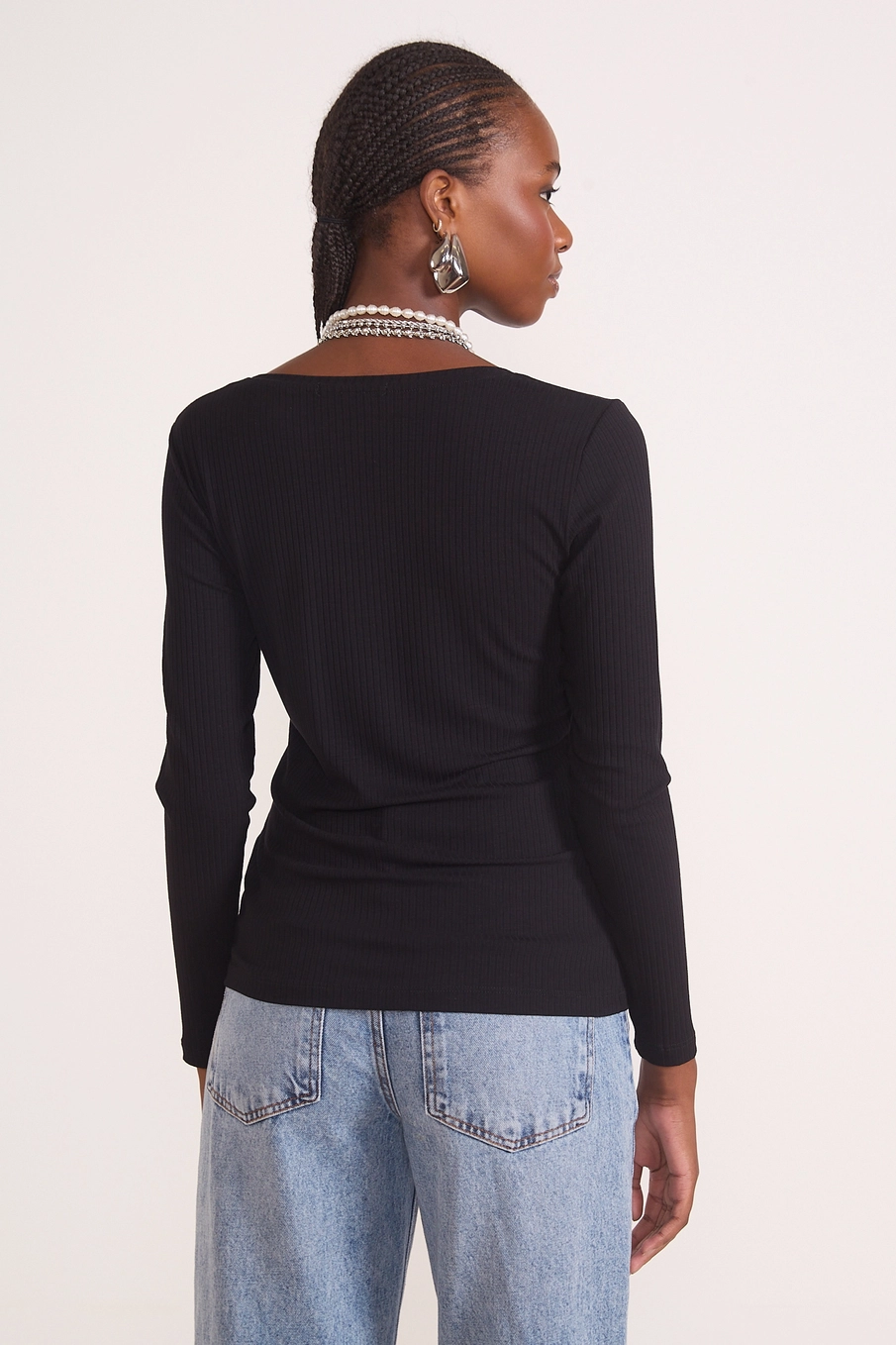 Blusa Feminina Slim Viscose Canelada Manga Longa Preto