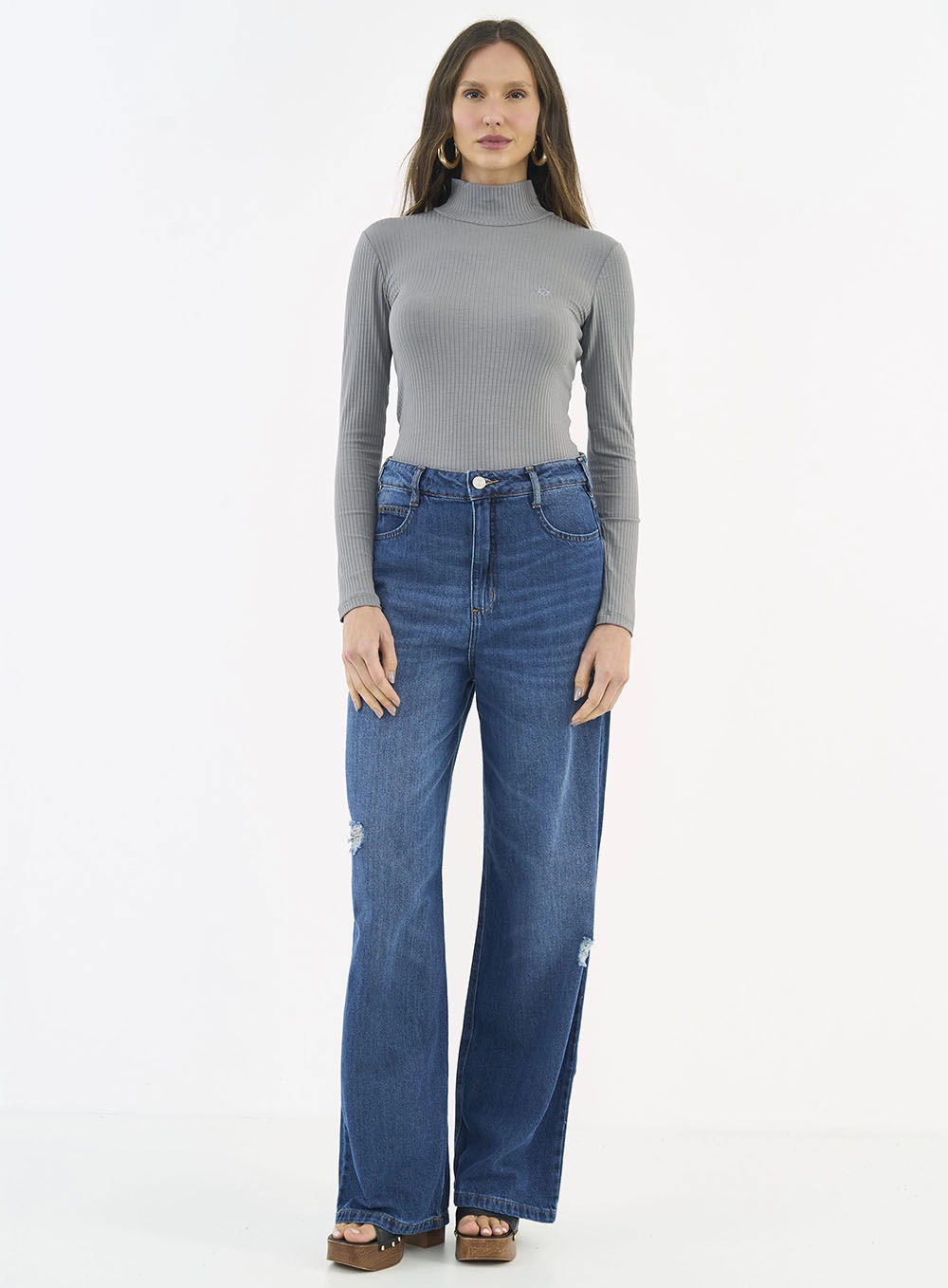Blusa Slim Viscose Canelada Gola Alta Manga Longa Cinza
