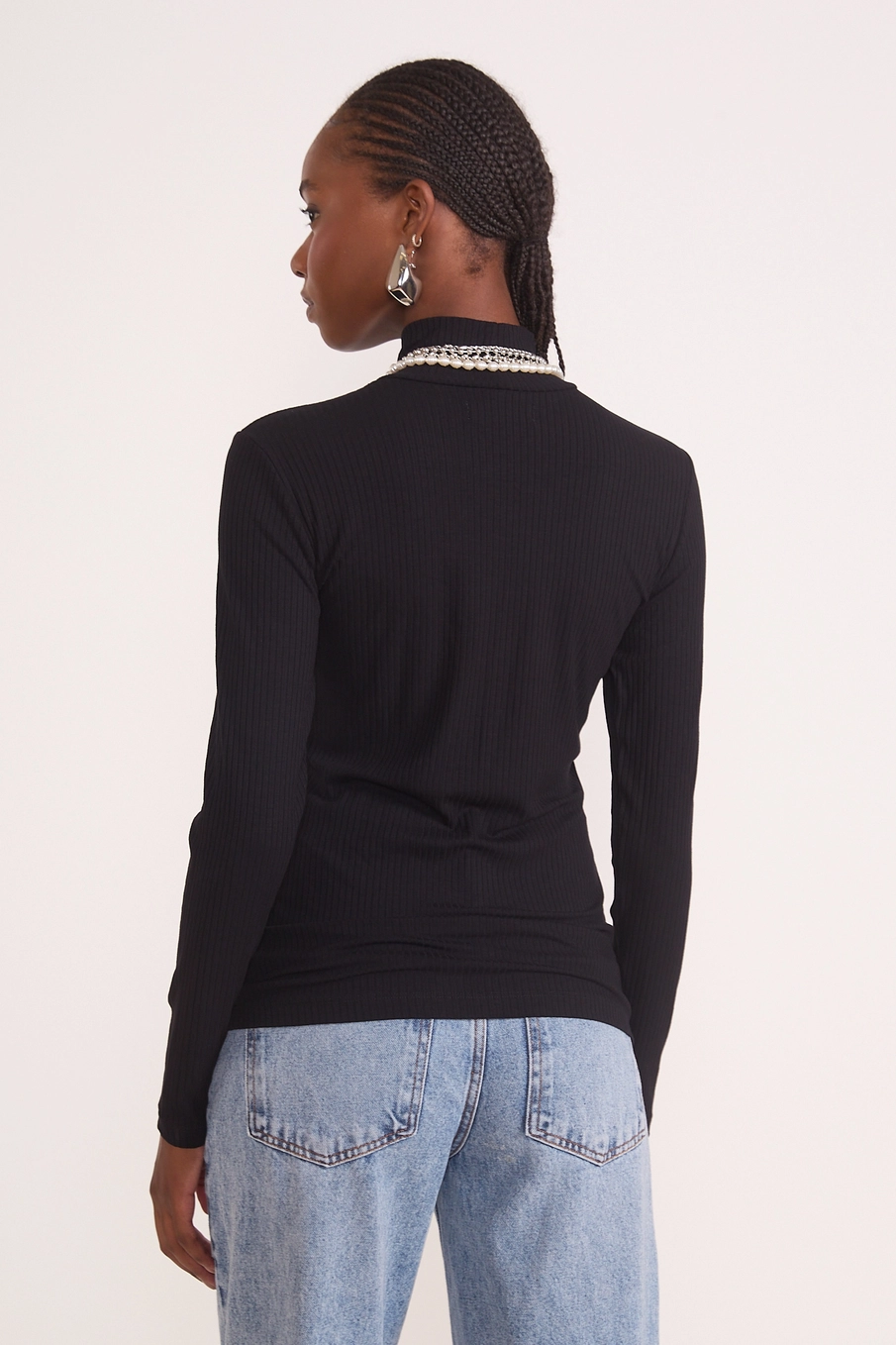 Blusa Slim Viscose Canelada Gola Alta Manga Longa Preto