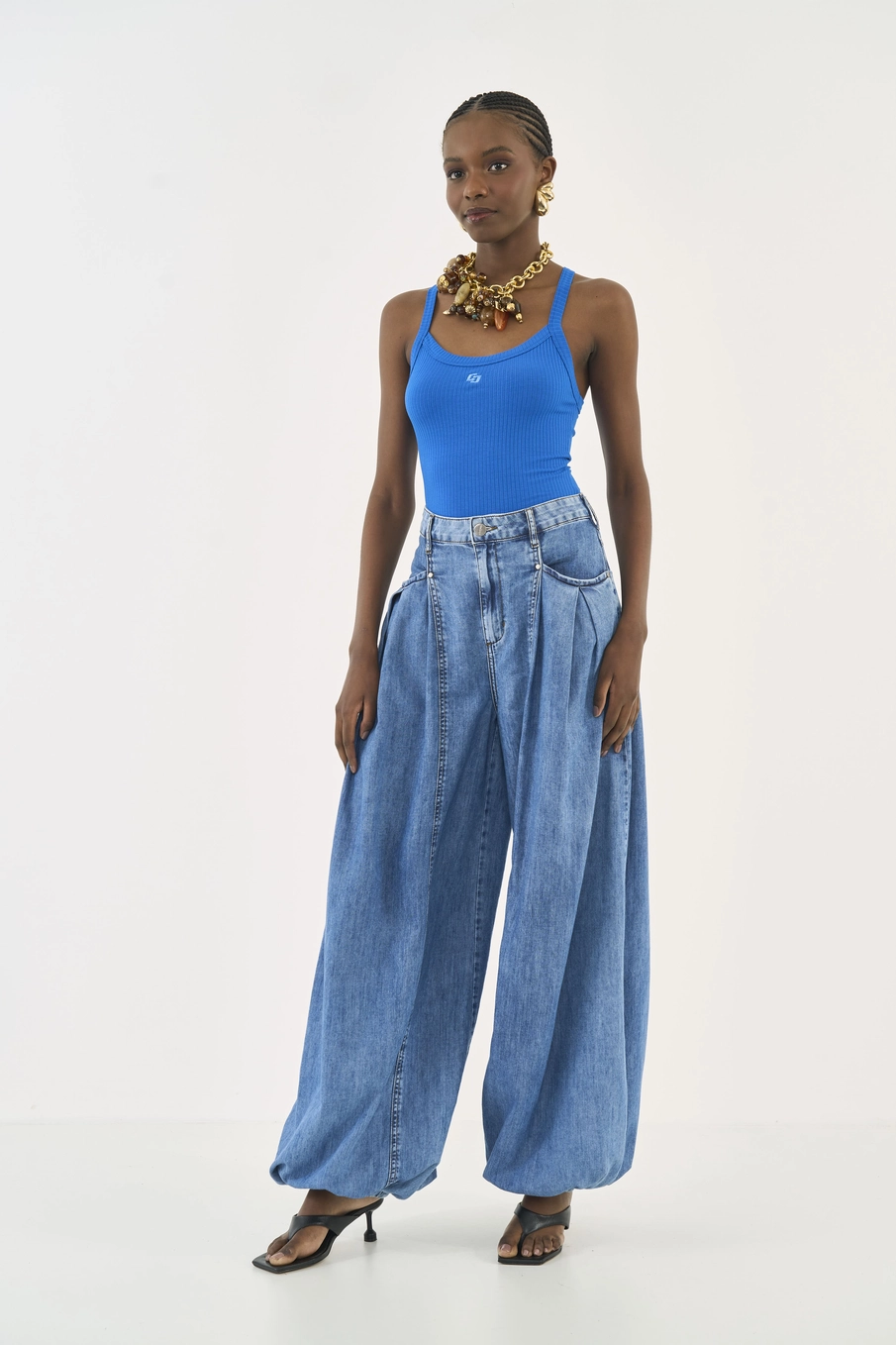 Regata Feminina Slim Viscose Canelada Alça Fina Azul