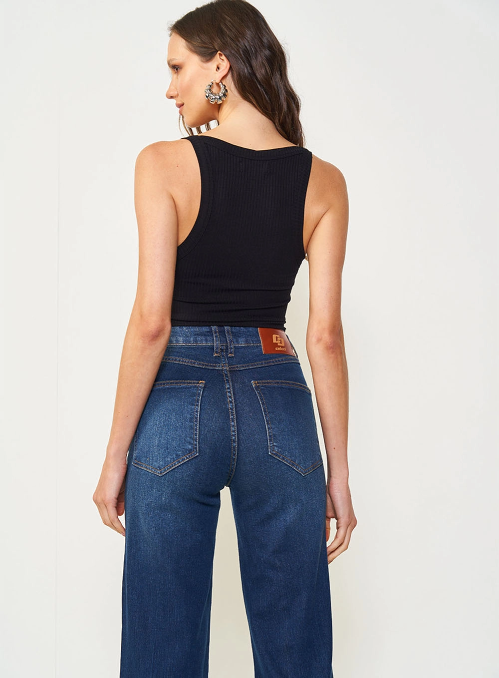 Regata Feminina Slim Viscose Canelada Alça Fina Preto