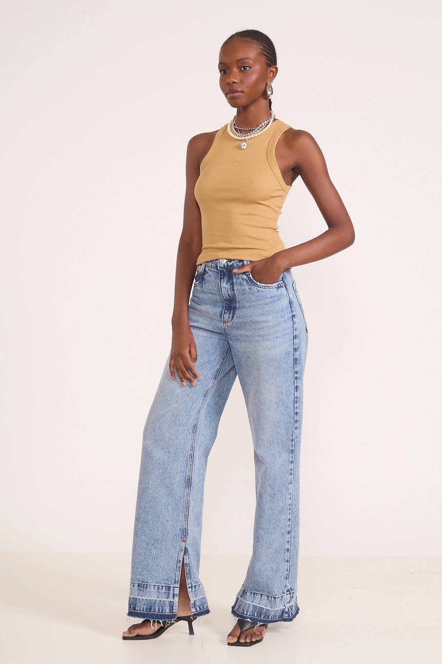 Blusa Regata Slim Algodão Canelada Gola Alta Bege Soybean