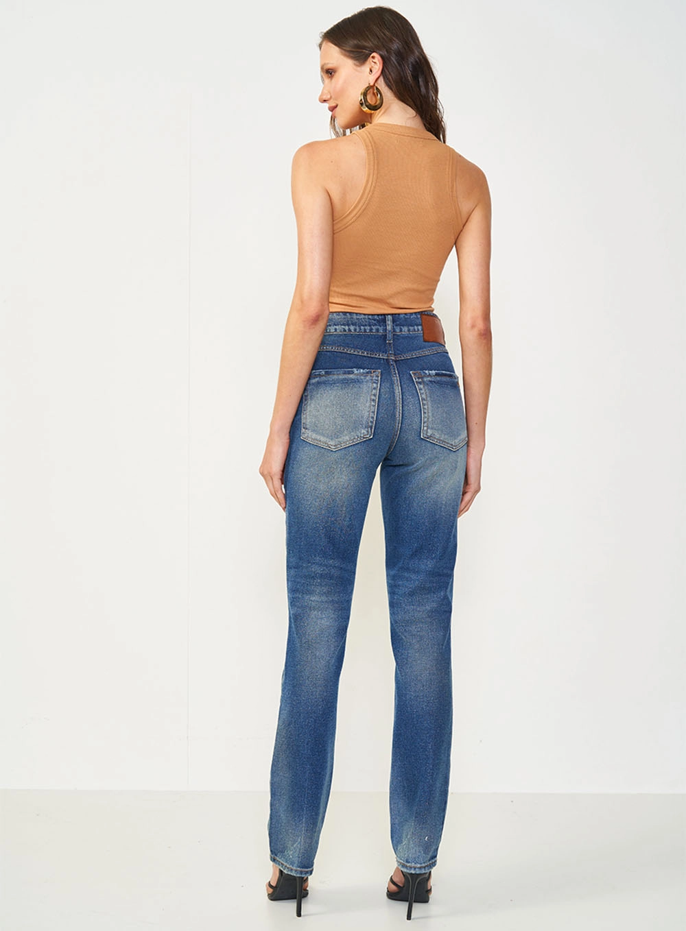 Blusa Regata Slim Algodão Canelada Gola Alta Marrom Delle