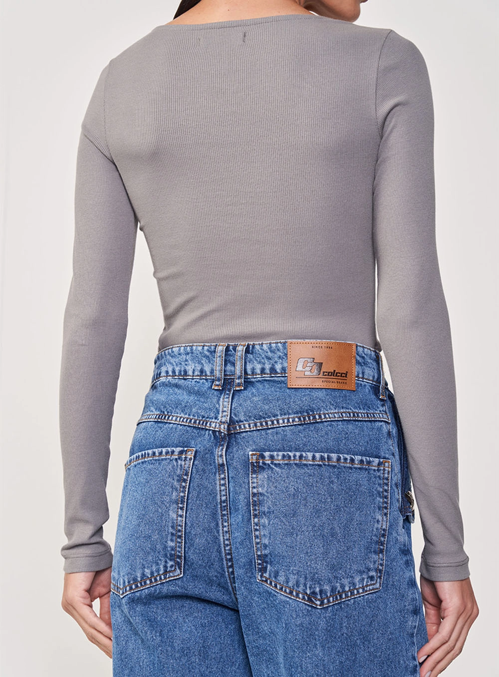 Blusa Feminina Slim Canelada Peitilho Manga Longa Cinza