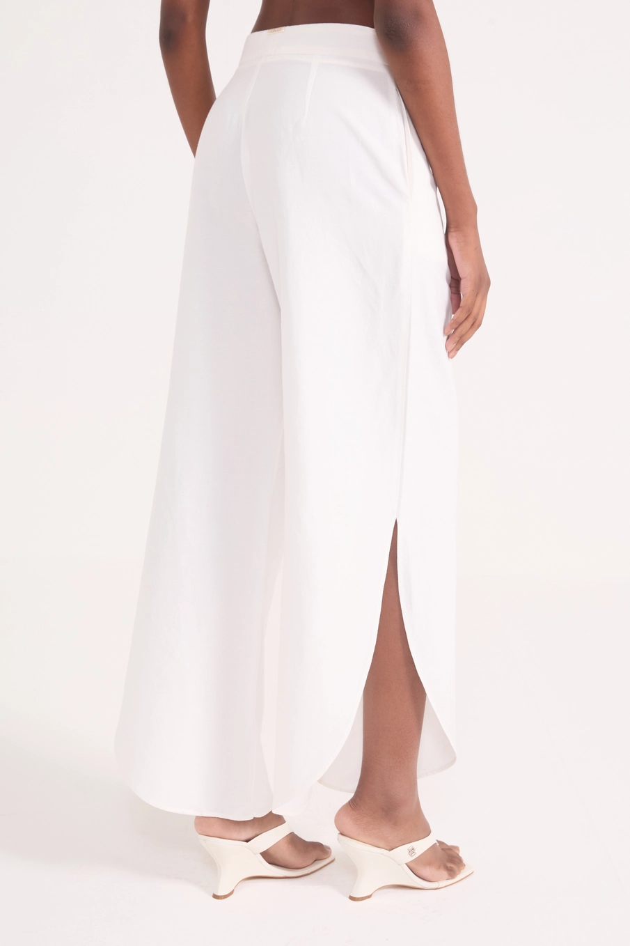 Calça Pantalona Mediterrâneo Viscose E Linho Off Shell