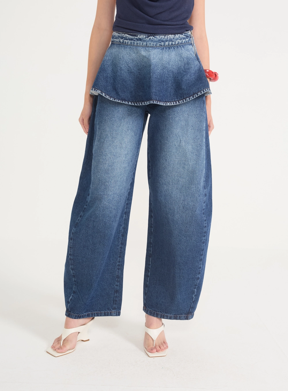 Calça Jeans Peplum Barril Com Sobreposição Índigo