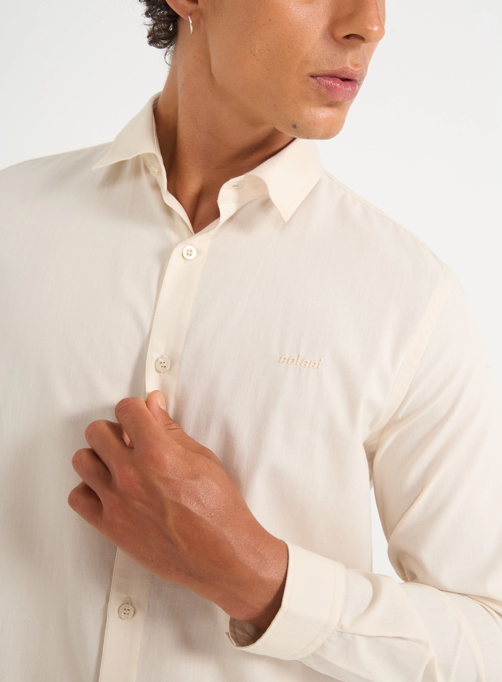 Camisa Masculina Manga Longa Com Logo Amarelo