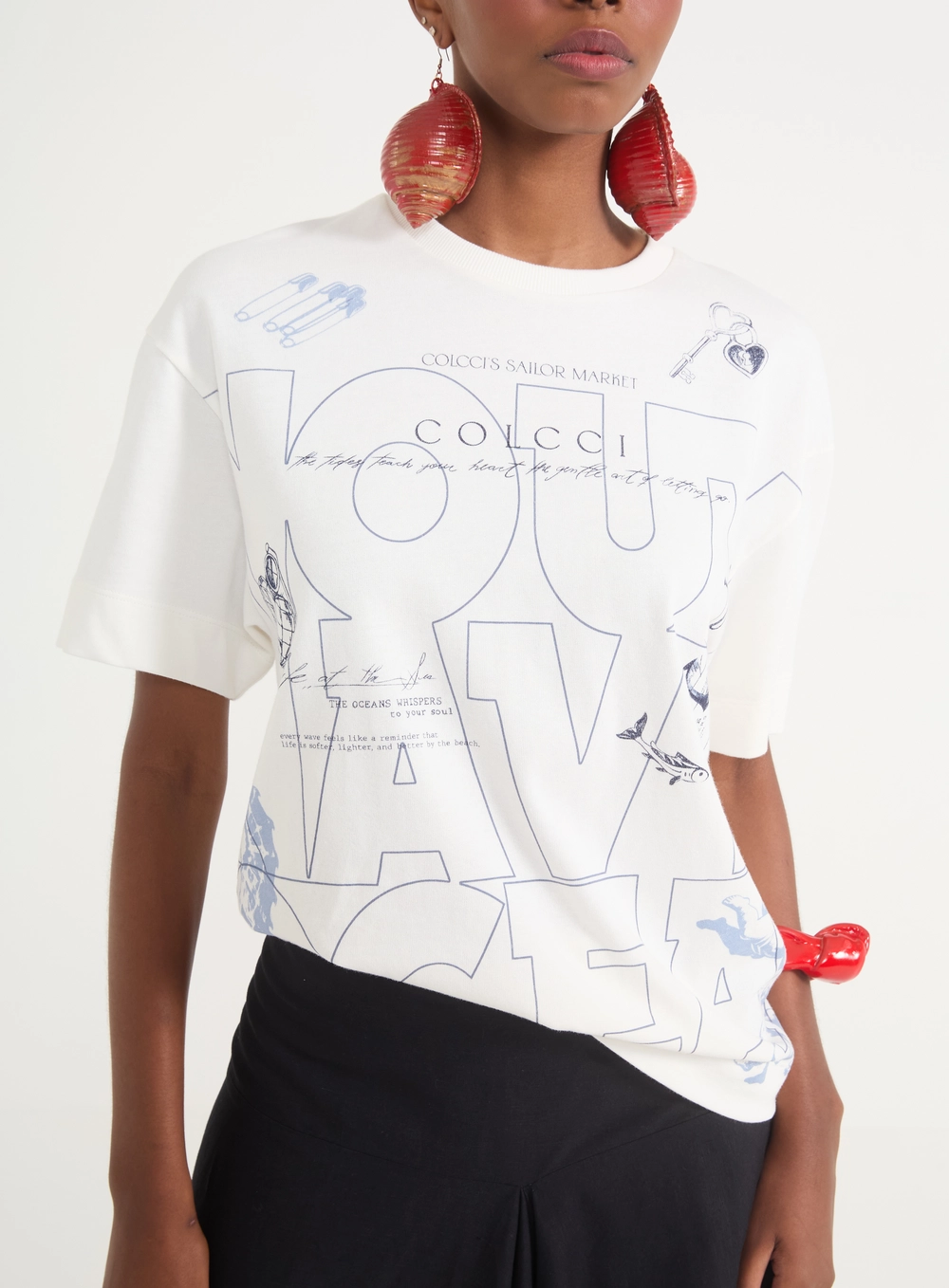 Camiseta Feminina Com Estampa Off Shell