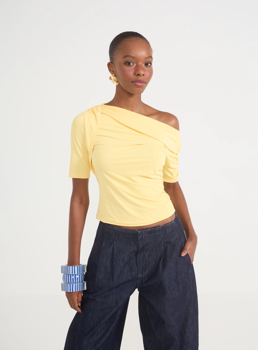 Blusa Feminina De Um Ombro Só Com Franzidos